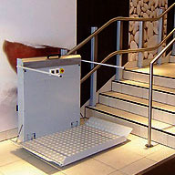 Plattformlift GTL 30 für Kurven- oder Podesttreppen Plattformlift GTL 30 für Kurven- oder Podesttreppen