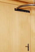 Schienenführung <br />durch Tür Schienenführung durch Türen mit Treppenlift SL-50